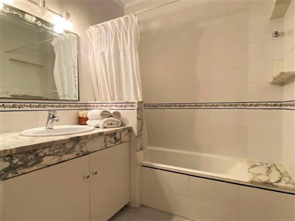 Amplio Apartamento En Puigcerda Exterior photo